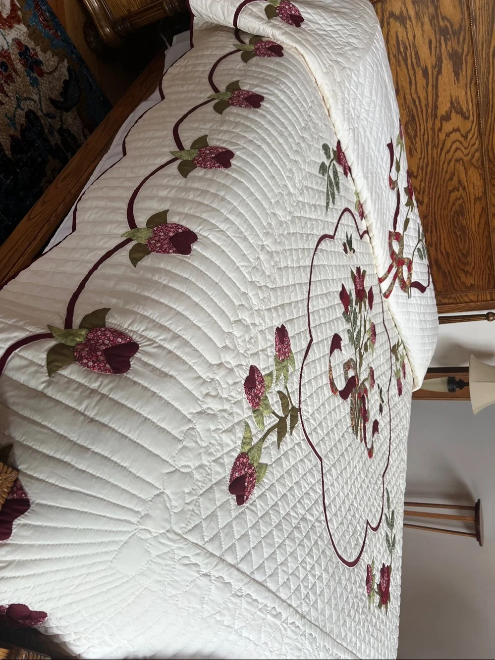rose of sharon hand Crafted Amish hand sewn quilt Bedspread Floral Appliqué